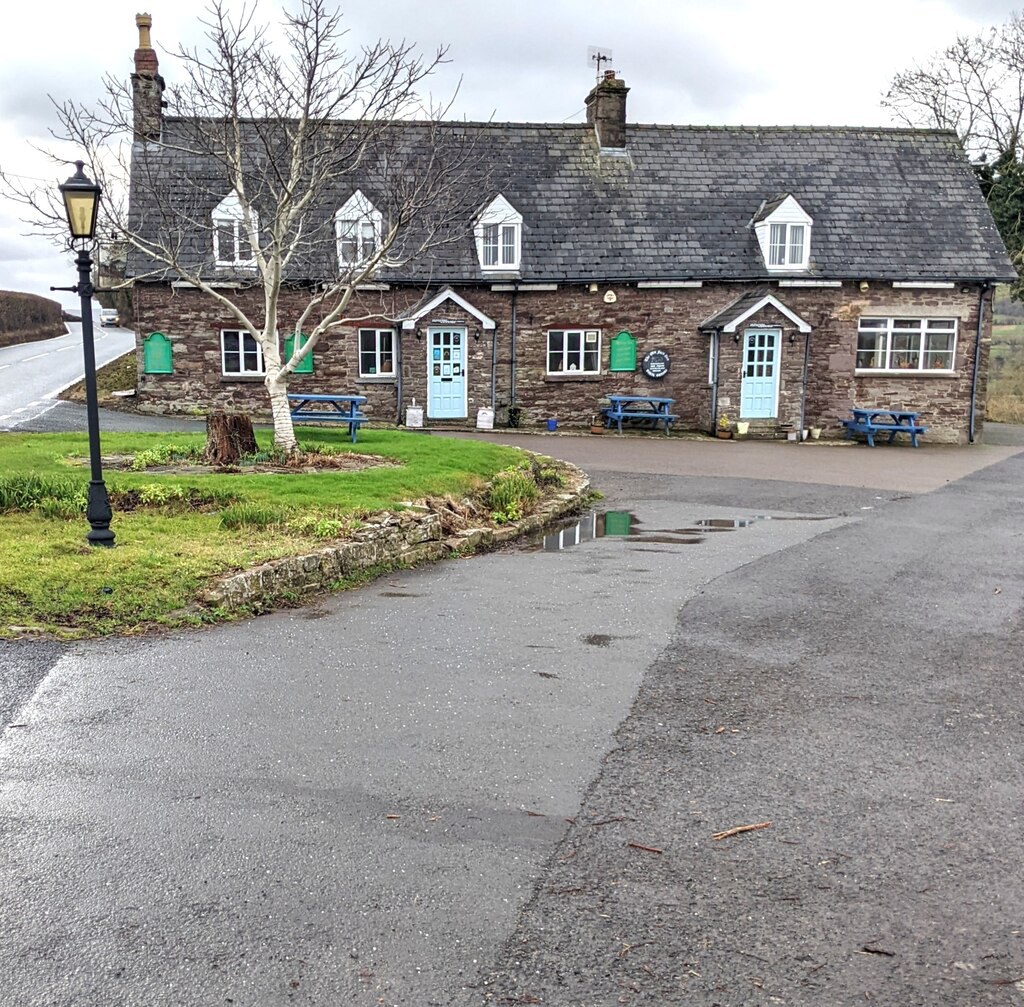 The Old Ford Inn