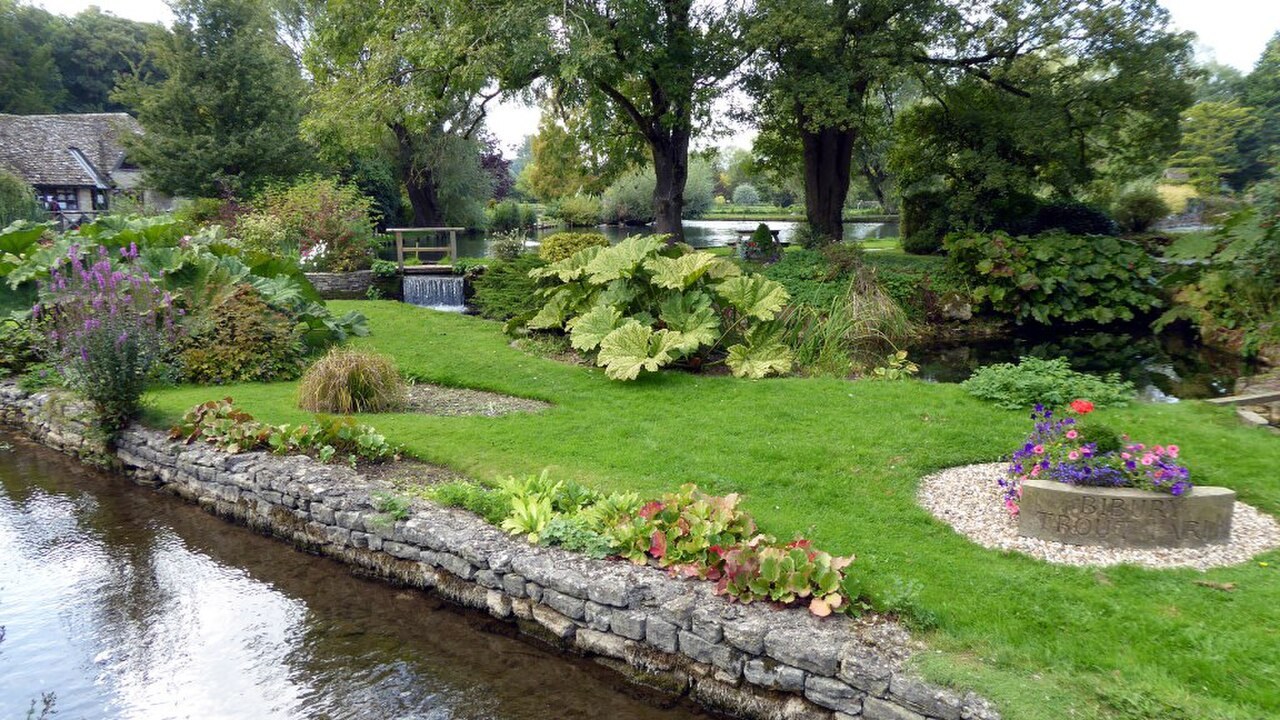 Bibury Trout Farm in Bibury
