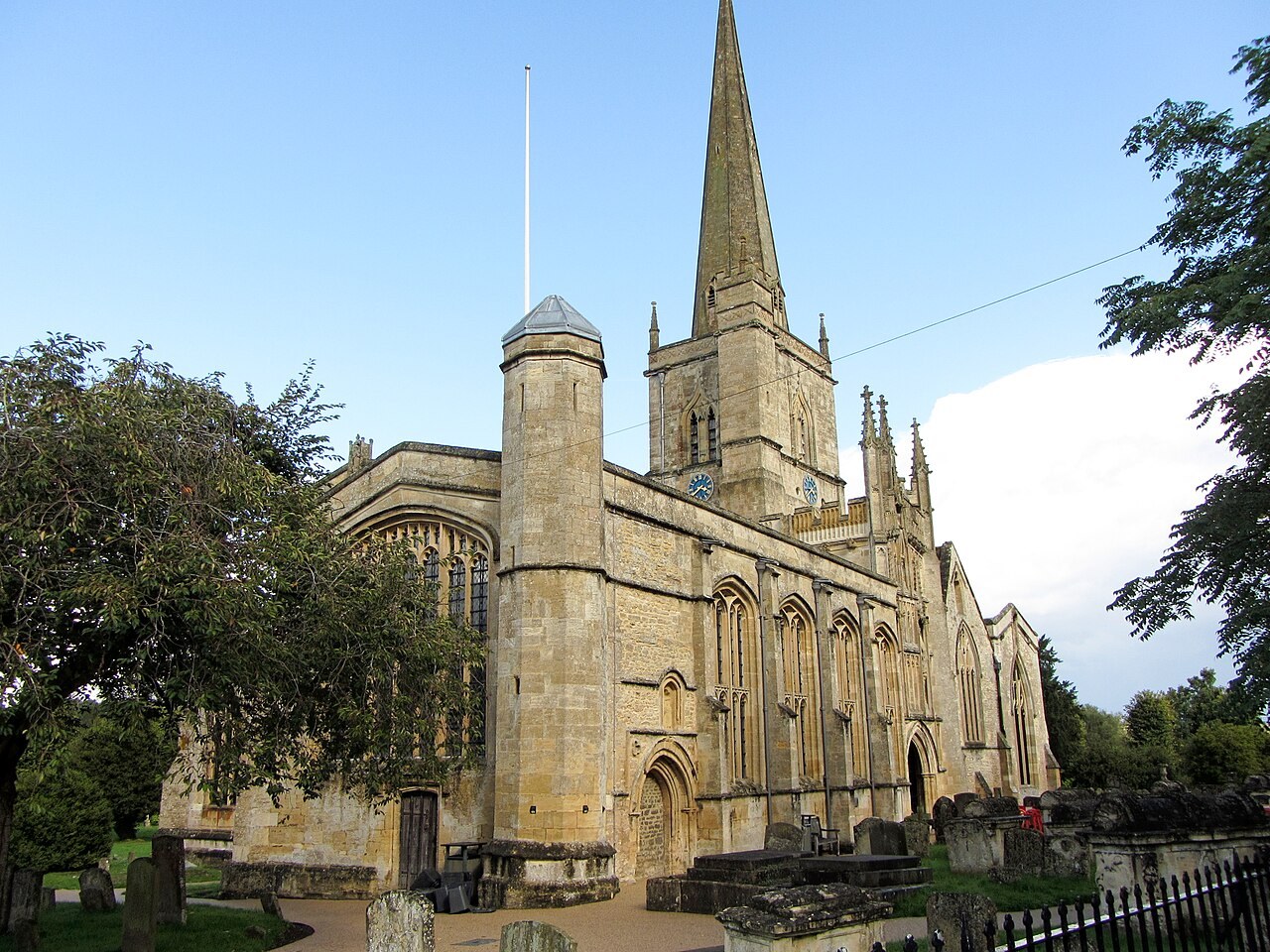 Church of St John the Baptist in Burford