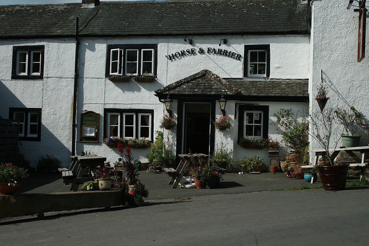 Horse & Farrier Inn