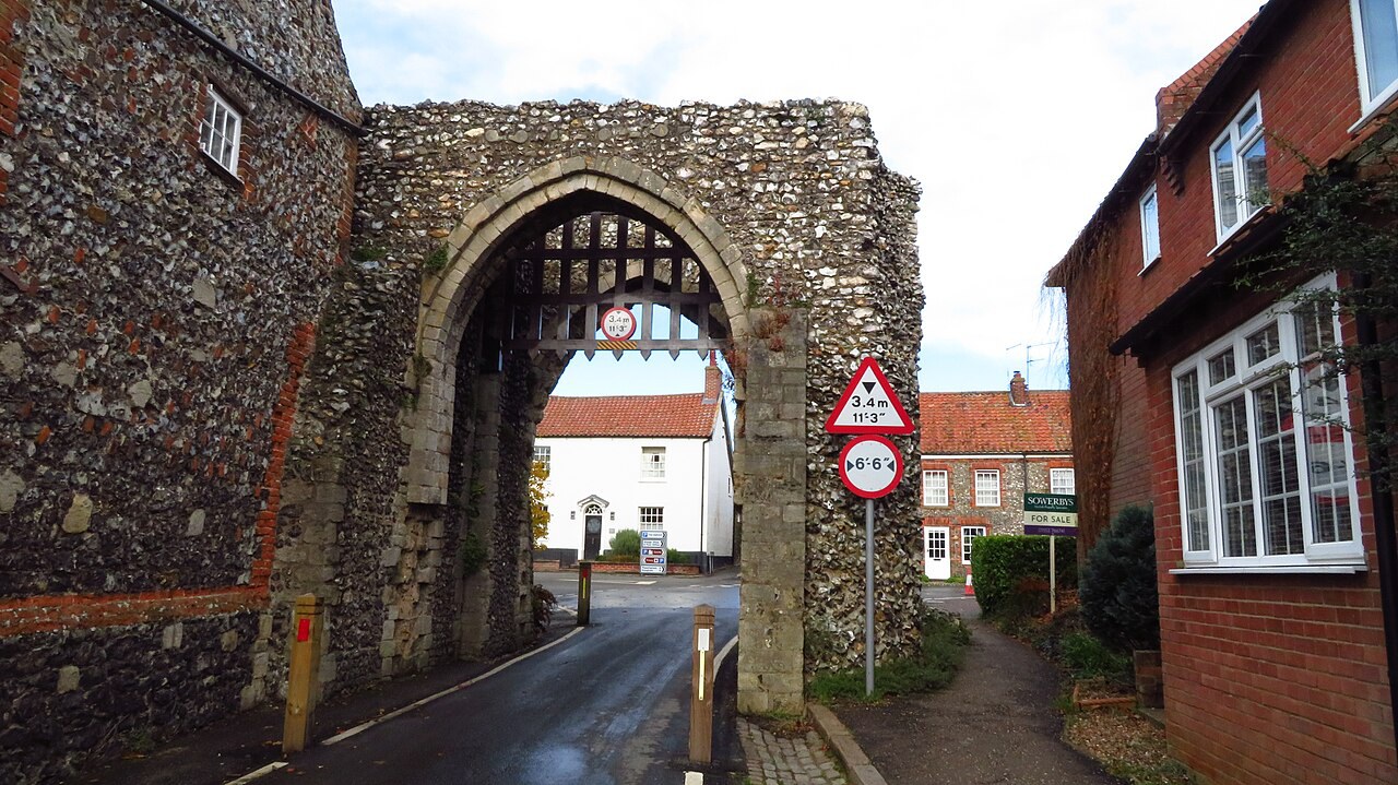 Bailey Gate in Castle Acre