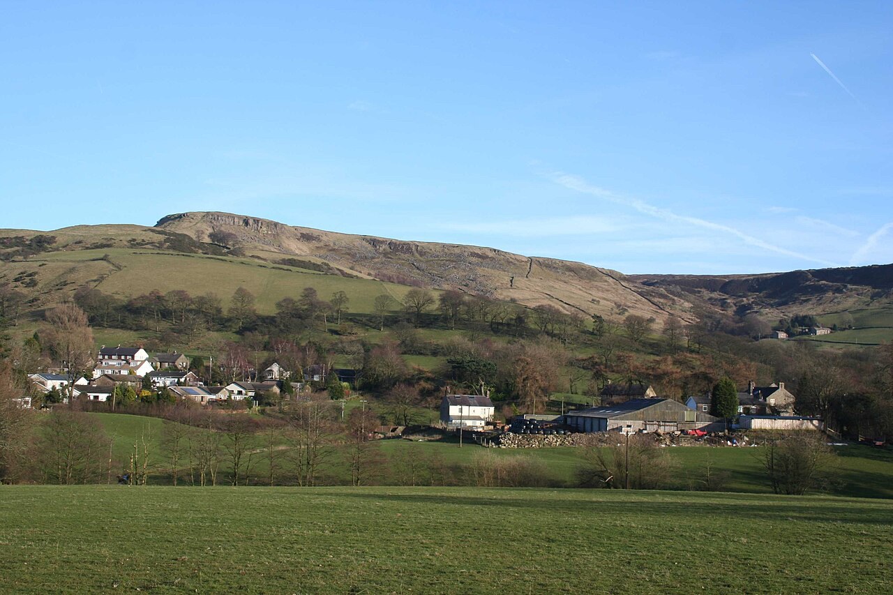Castle Naze in Combs