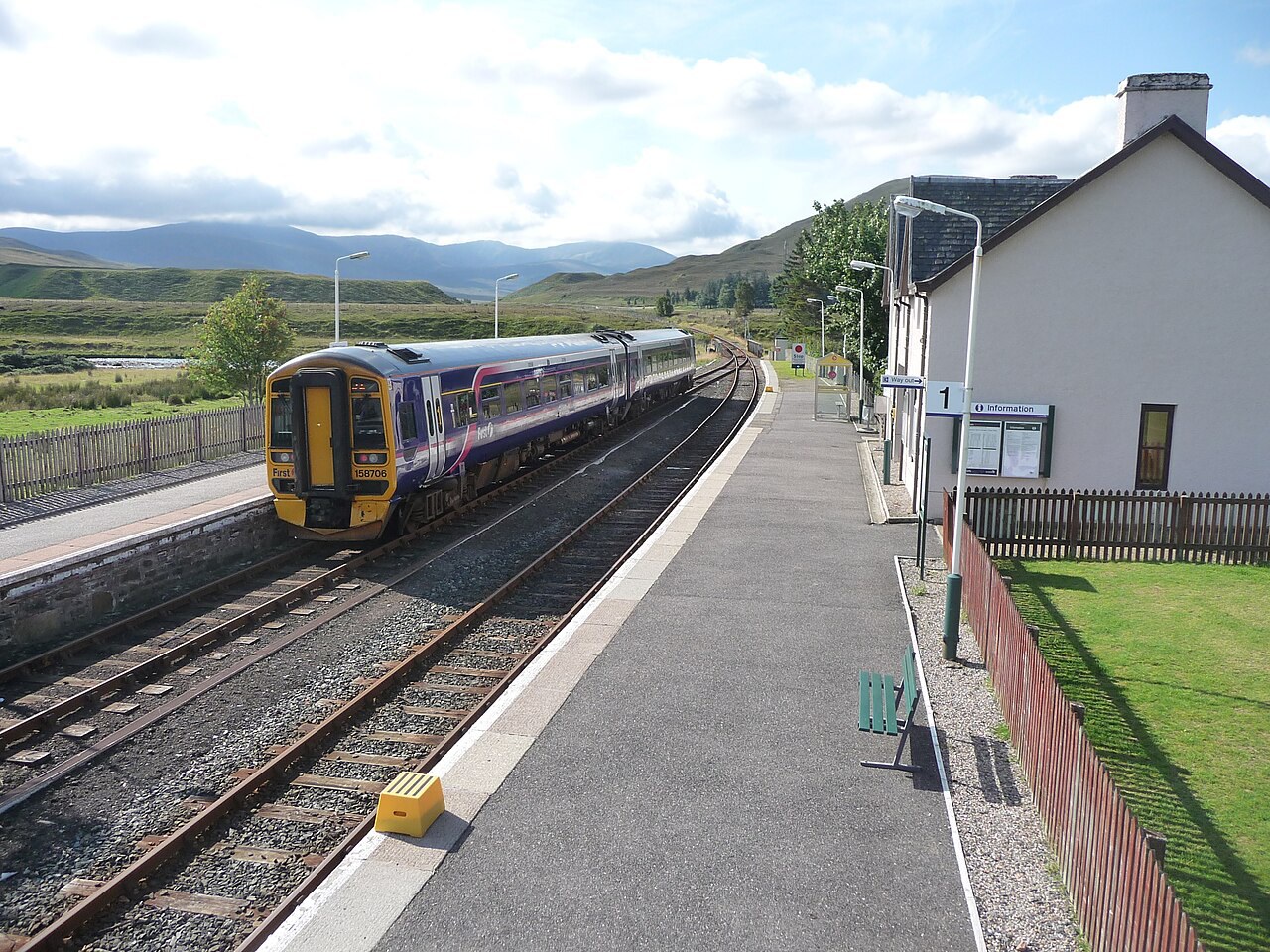 Achnasheen Station